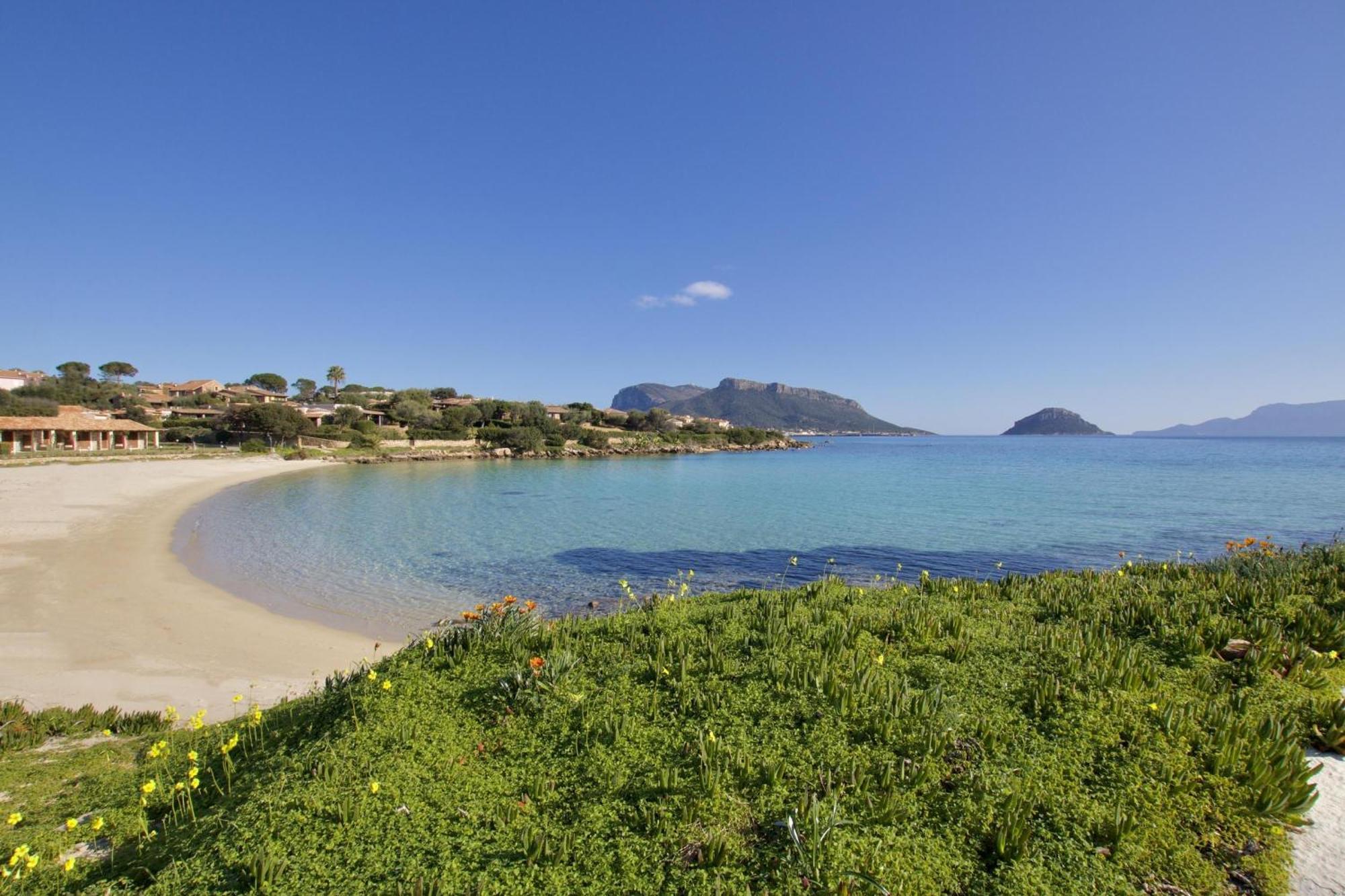 Villetta Franca 100M From The Beach - Happy Rentals Golfo Aranci Exterior photo